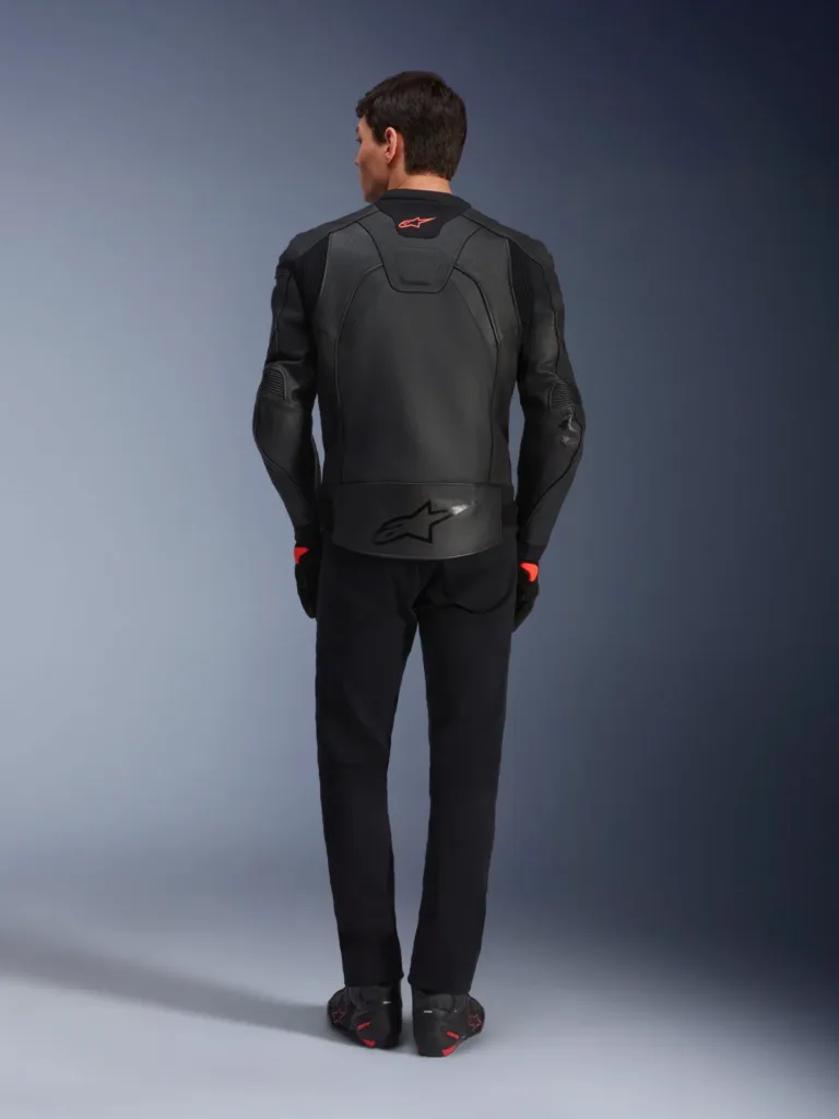 Alpinestars GP Plus R V4 Airflow Leather Jacket - official product gallery photo 3